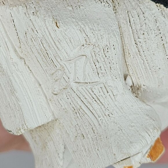 Artesania Rinconada Billy Goat Figurine With Black Spots & Textured Finish - Picture 6 of 9